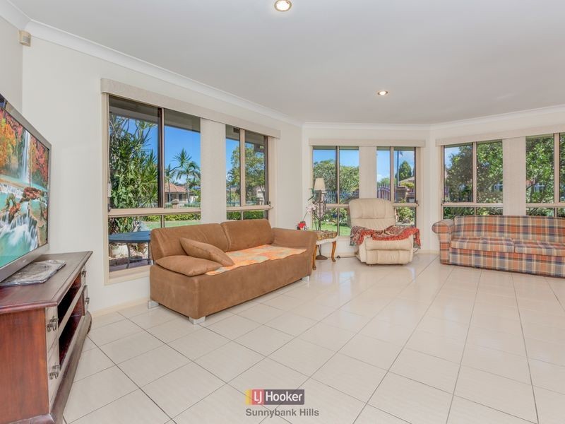 34 Springfield Crescent, Parkinson QLD 4115