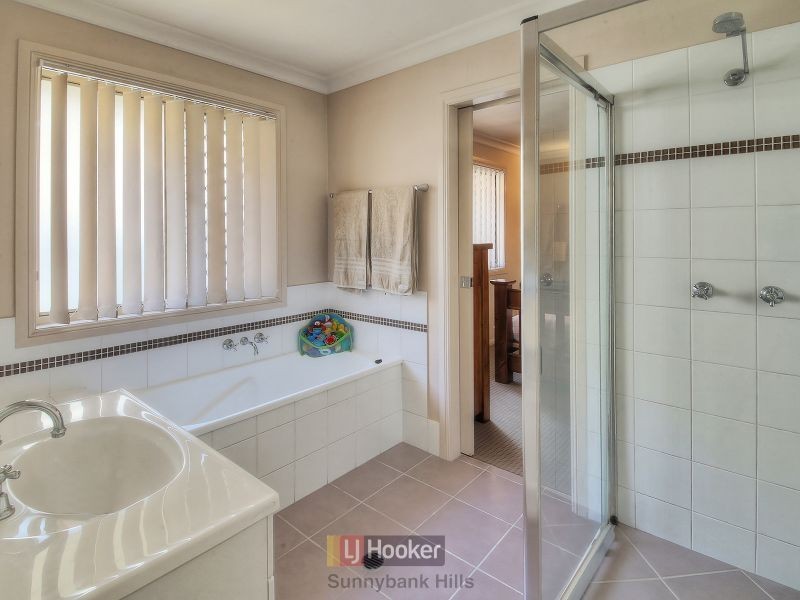 4 Brushbox Crescent, Sunnybank Hills QLD 4109
