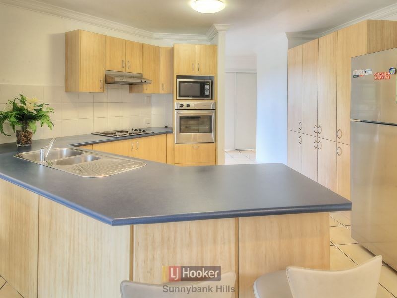 12 Kayannie Street, Parkinson QLD 4115