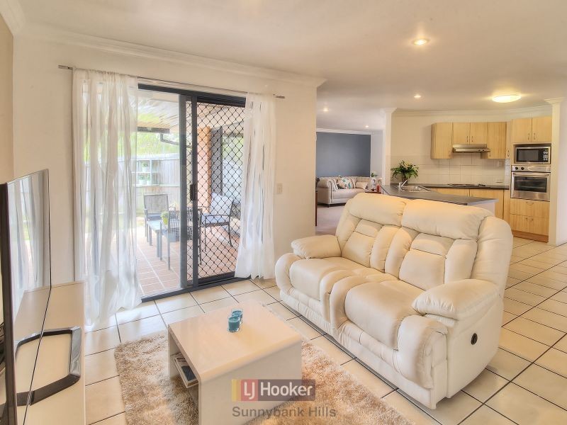 12 Kayannie Street, Parkinson QLD 4115