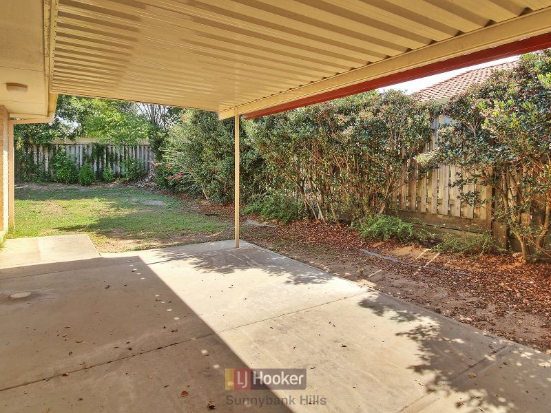 4 Bowerbird Place, Calamvale QLD 4116