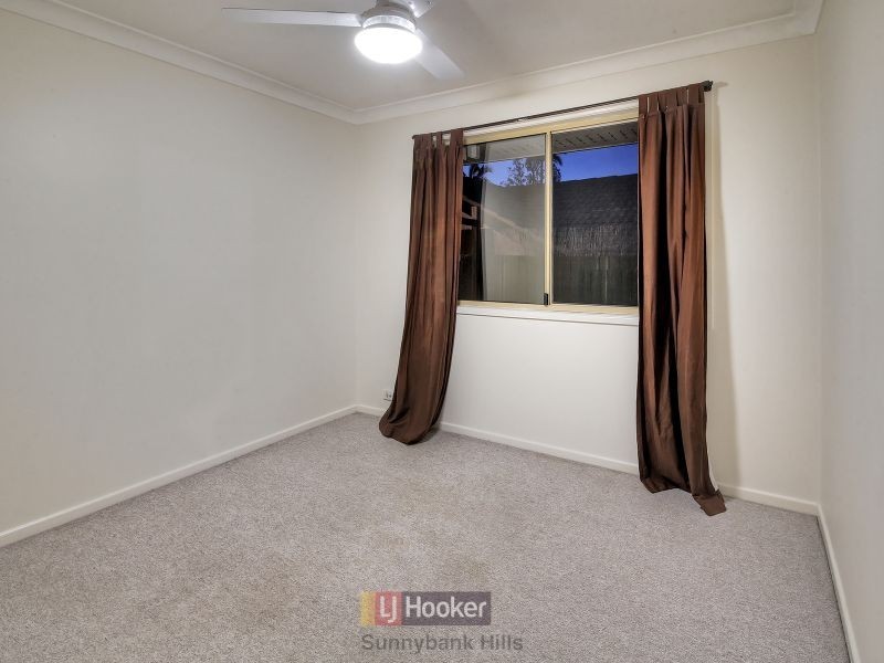 8 Dolphin Street, Macgregor QLD 4109