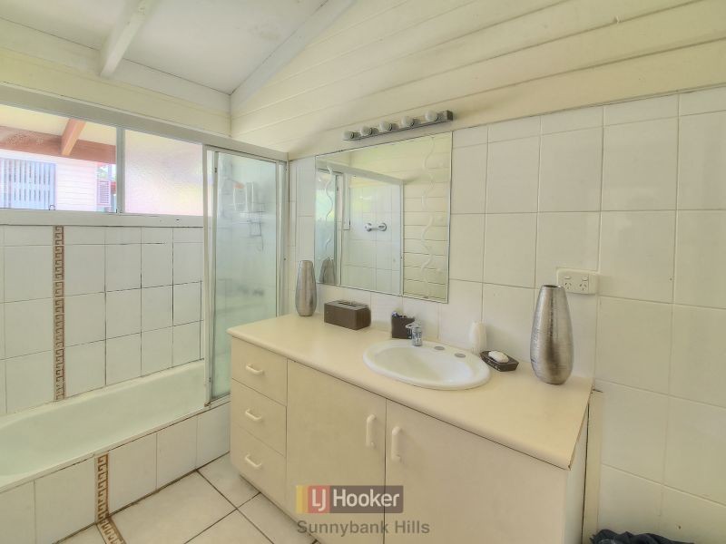 16 Madison Street, Sunnybank Hills QLD 4109