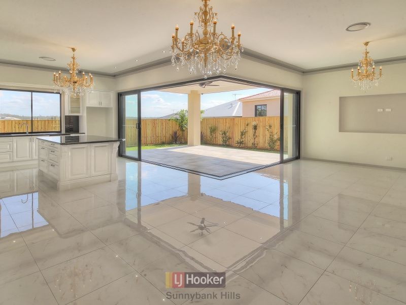 71 Hawthorn Circuit, Stretton QLD 4116