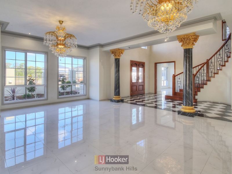 71 Hawthorn Circuit, Stretton QLD 4116