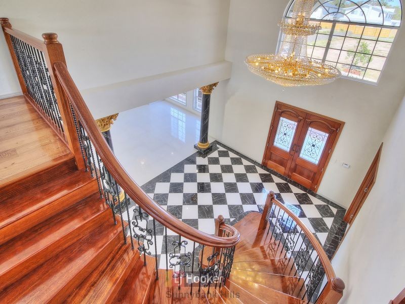 71 Hawthorn Circuit, Stretton QLD 4116