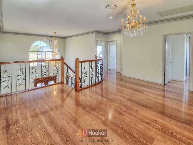 71 Hawthorn Circuit, Stretton QLD 4116