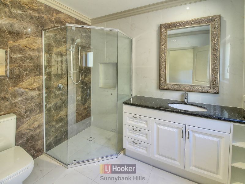 71 Hawthorn Circuit, Stretton QLD 4116