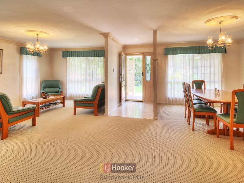 128 Stones Road, Sunnybank Hills QLD 4109