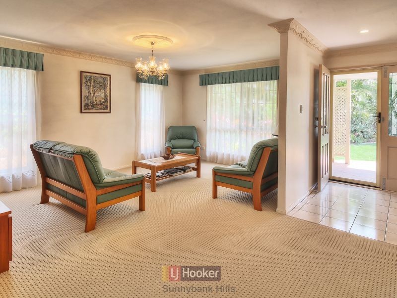 128 Stones Road, Sunnybank Hills QLD 4109