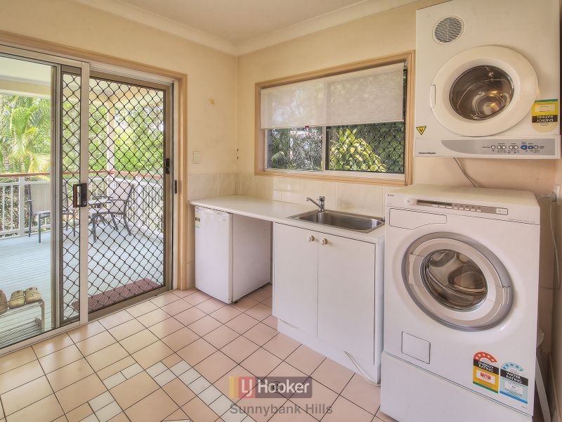 128 Stones Road, Sunnybank Hills QLD 4109