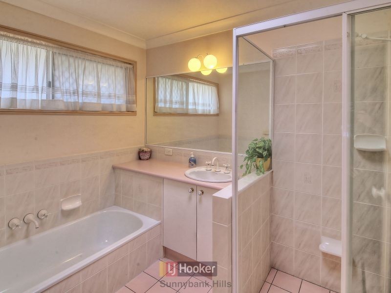 128 Stones Road, Sunnybank Hills QLD 4109