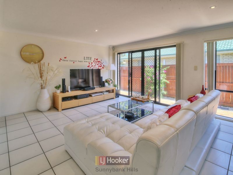 3 Warwick Court, Calamvale QLD 4116