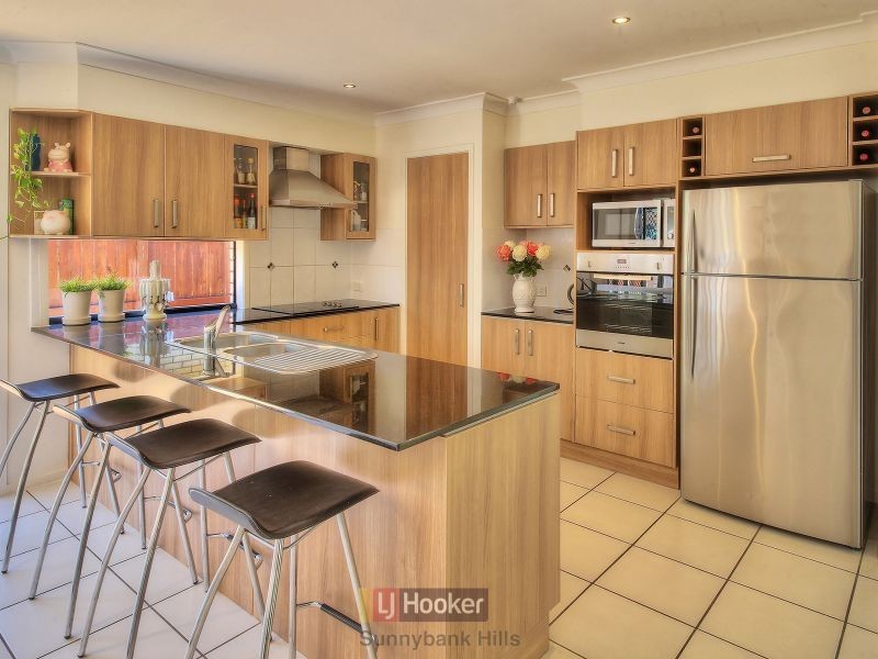 3 Warwick Court, Calamvale QLD 4116