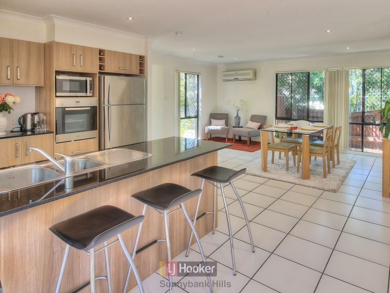 3 Warwick Court, Calamvale QLD 4116