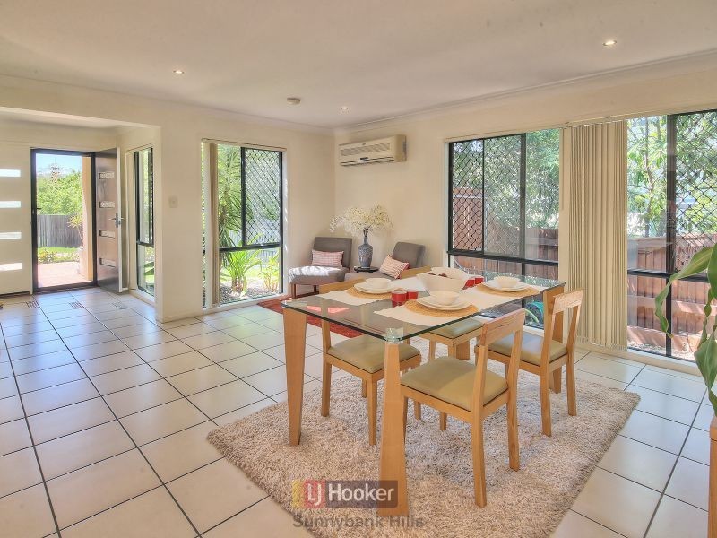 3 Warwick Court, Calamvale QLD 4116