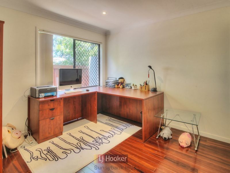 3 Warwick Court, Calamvale QLD 4116
