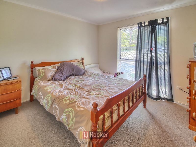 33 Hughes Street, Browns Plains QLD 4118