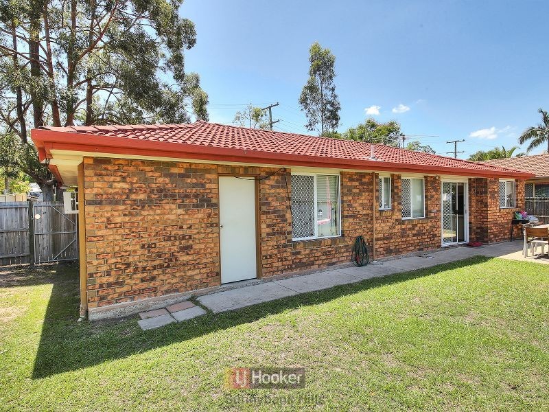 33 Hughes Street, Browns Plains QLD 4118