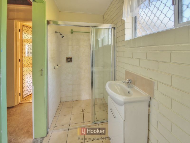 18 Monarda Street, Runcorn QLD 4113