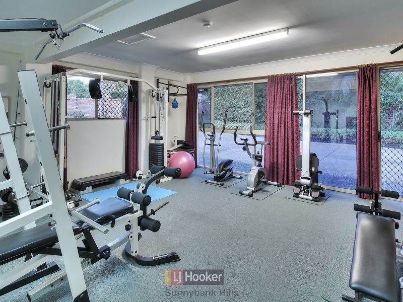 5 Lakkari Street, Eight Mile Plains QLD 4113