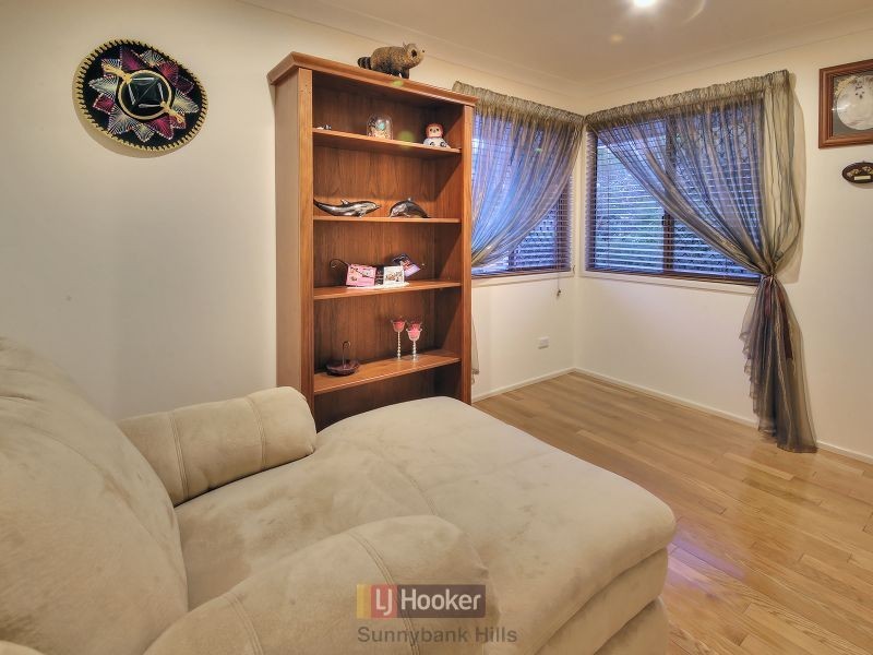 5 Lakkari Street, Eight Mile Plains QLD 4113