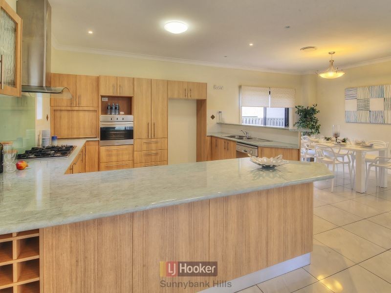 15 Gippsland Place, Calamvale QLD 4116