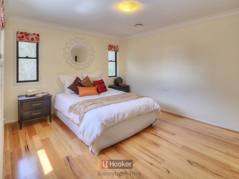 15 Gippsland Place, Calamvale QLD 4116