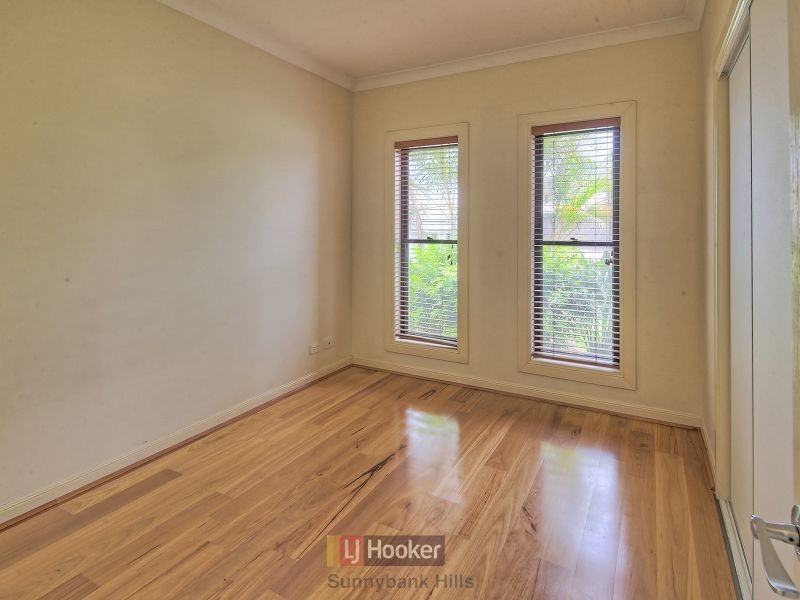 15 Gippsland Place, Calamvale QLD 4116