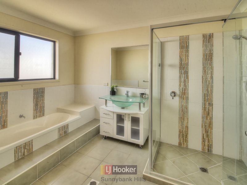15 Gippsland Place, Calamvale QLD 4116