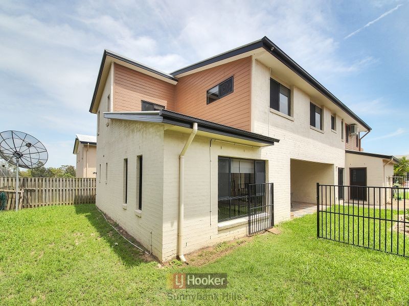15 Gippsland Place, Calamvale QLD 4116