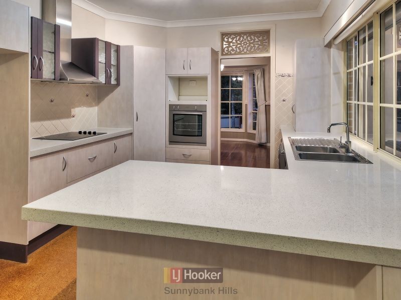 8 Franquin Crescent, Kuraby QLD 4112