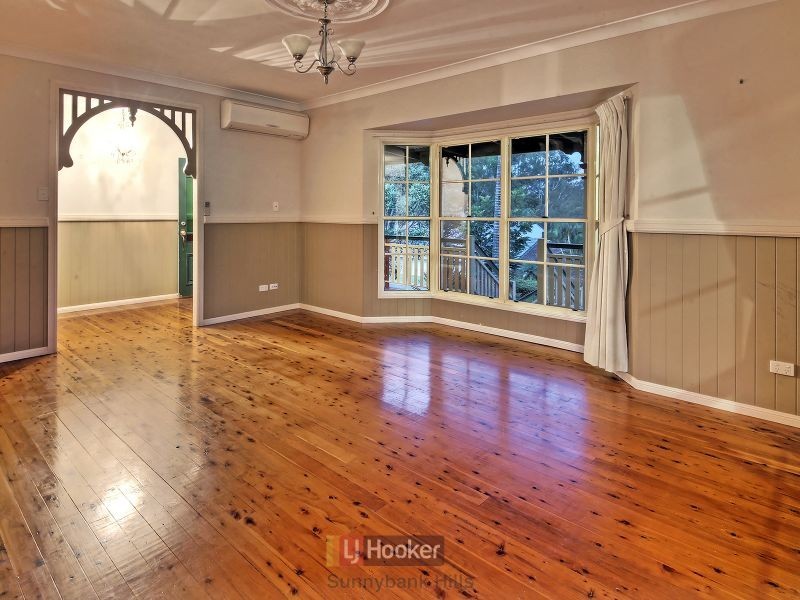 8 Franquin Crescent, Kuraby QLD 4112