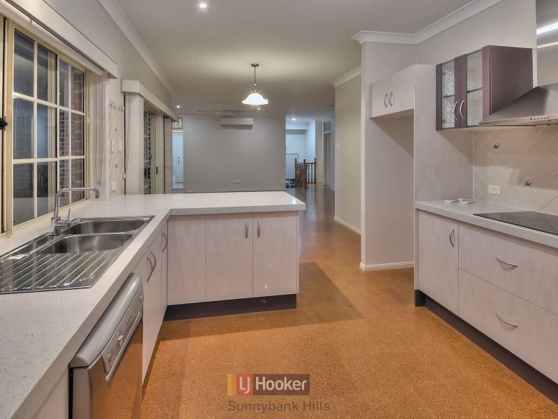 8 Franquin Crescent, Kuraby QLD 4112