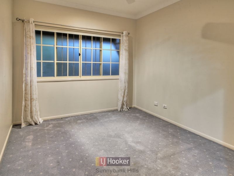 8 Franquin Crescent, Kuraby QLD 4112