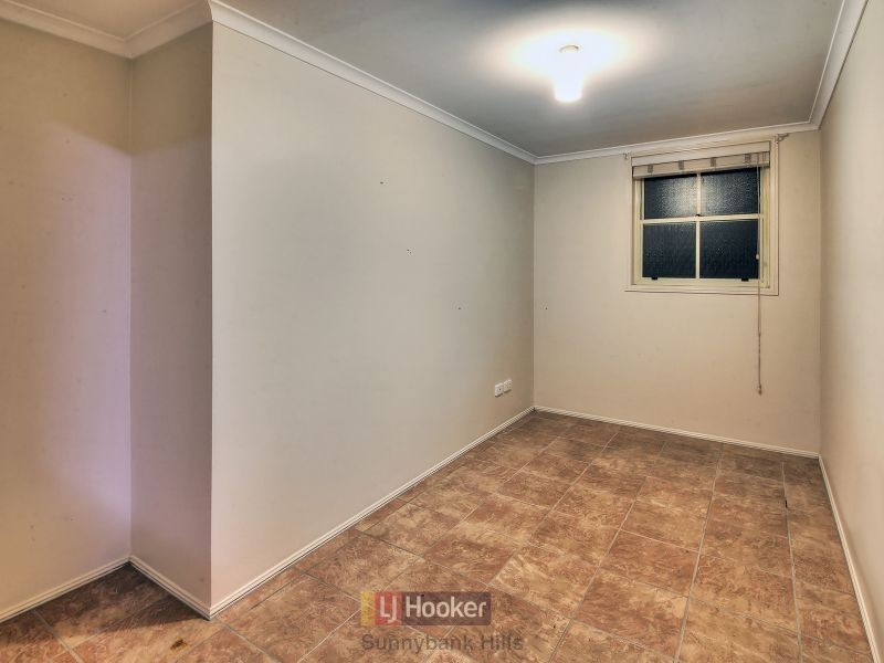 8 Franquin Crescent, Kuraby QLD 4112