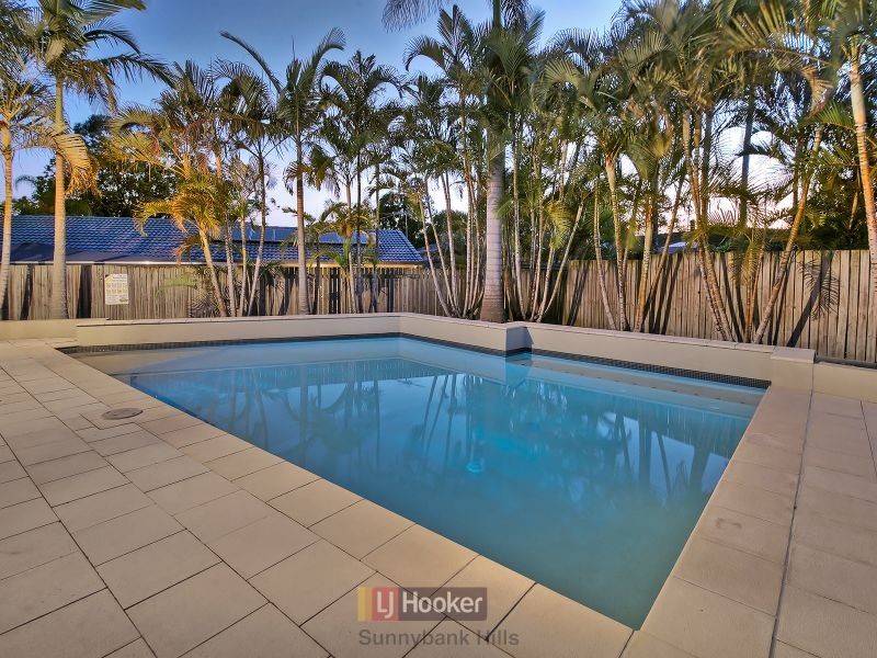 4 Caravonica Court, Calamvale QLD 4116