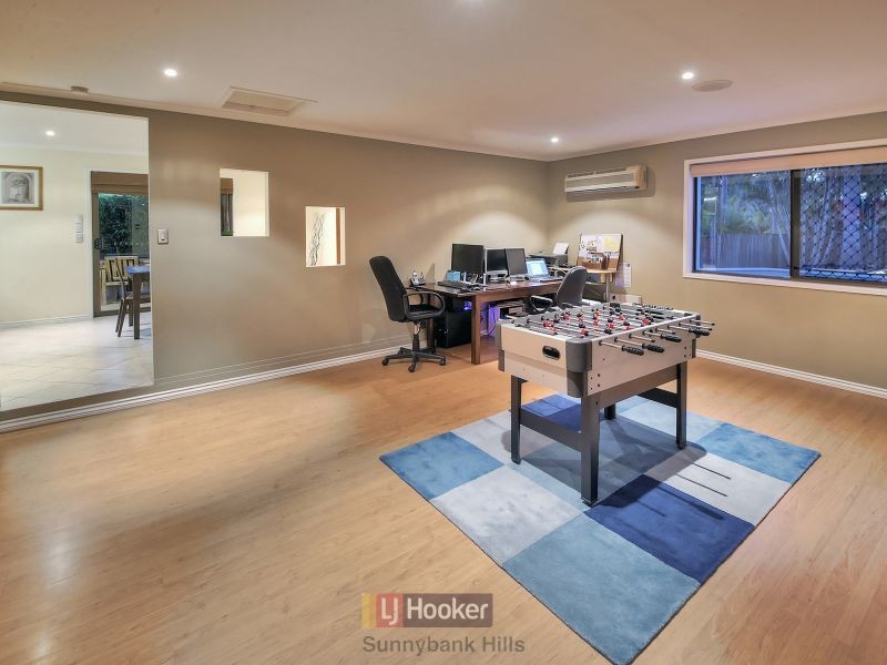 4 Caravonica Court, Calamvale QLD 4116
