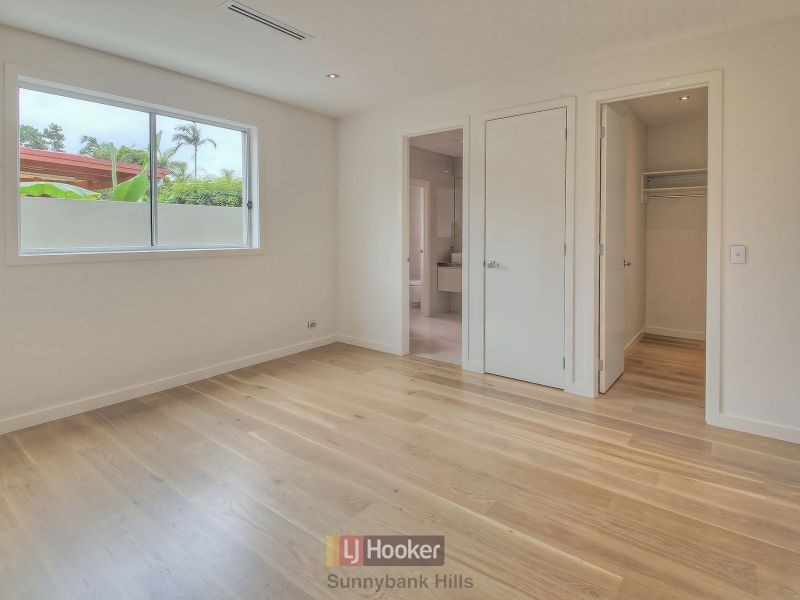 9 Cornell Street, Robertson QLD 4109