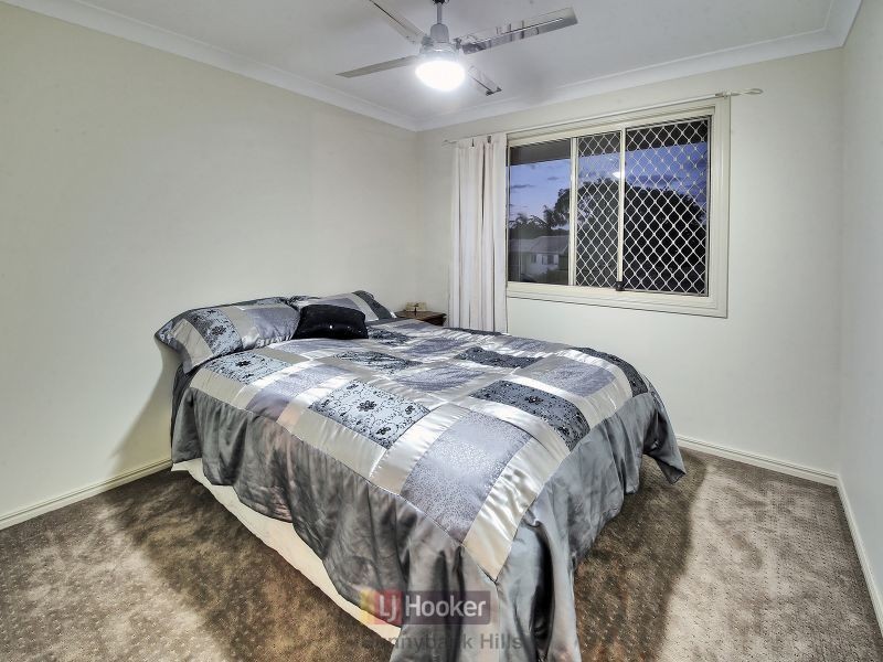 24 Corypha Crescent, Calamvale QLD 4116