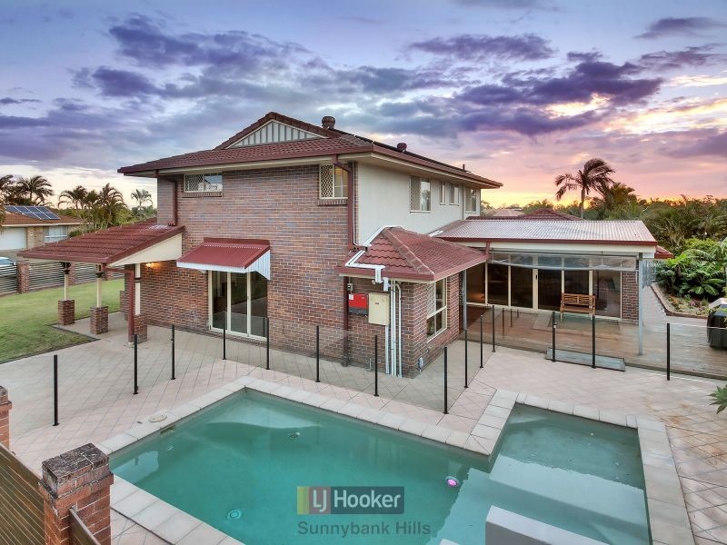 24 Corypha Crescent, Calamvale QLD 4116