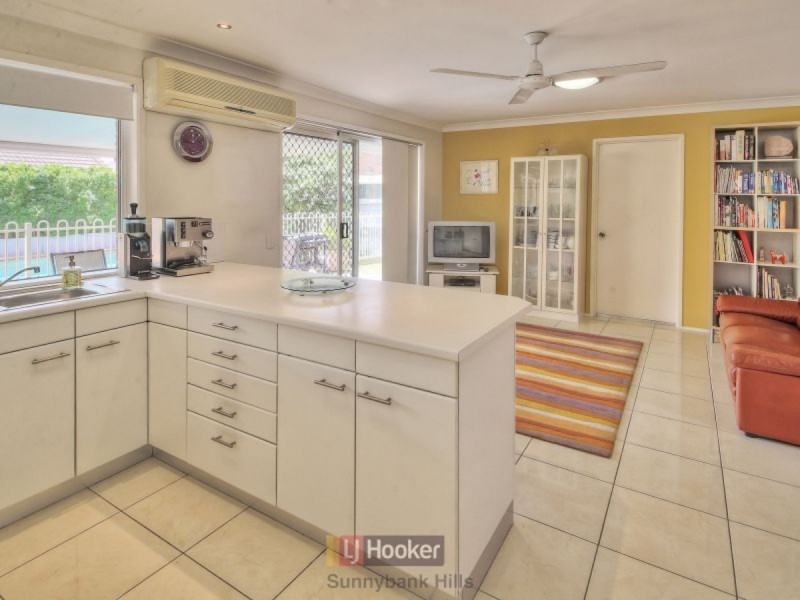 26 Marsala Street, Calamvale QLD 4116