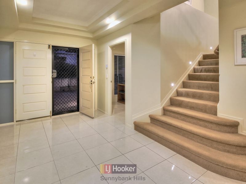 62 John Markwell Parade, Daisy Hill QLD 4127