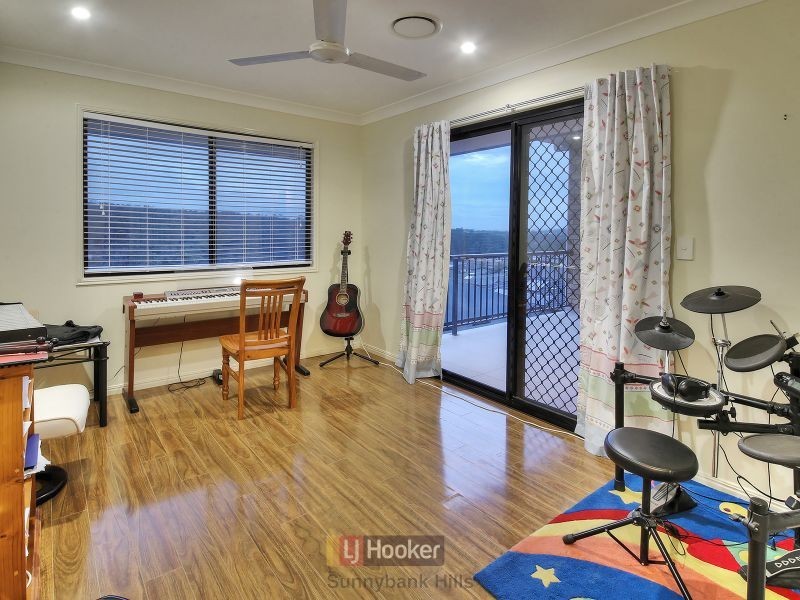 62 John Markwell Parade, Daisy Hill QLD 4127