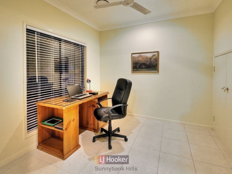 62 John Markwell Parade, Daisy Hill QLD 4127