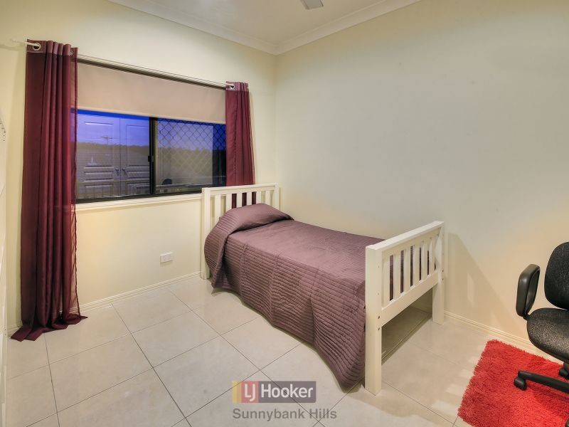 62 John Markwell Parade, Daisy Hill QLD 4127