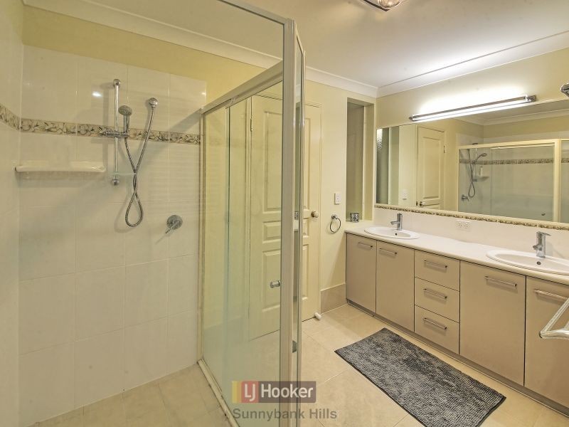 62 John Markwell Parade, Daisy Hill QLD 4127