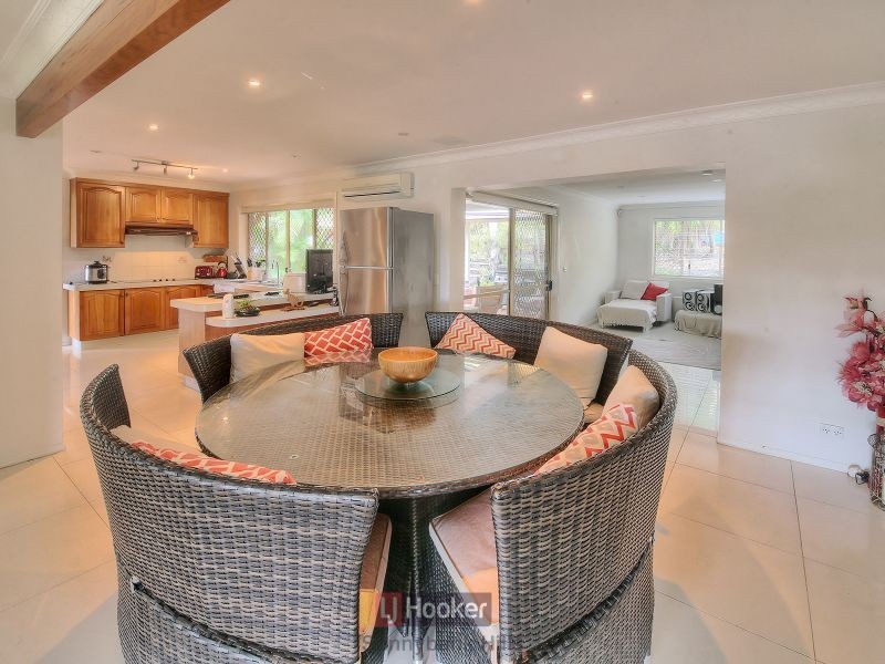 22 Hoover Court, Stretton QLD 4116