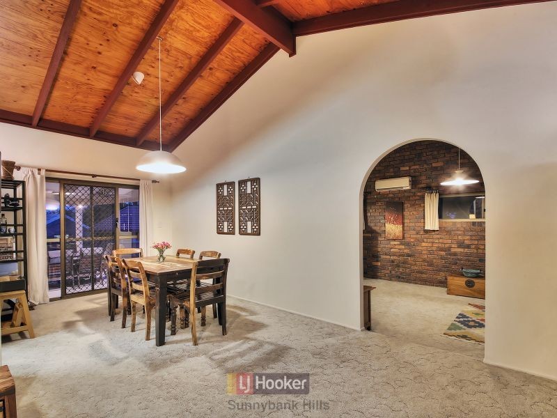 3 Pineneedle Place, Sunnybank Hills QLD 4109