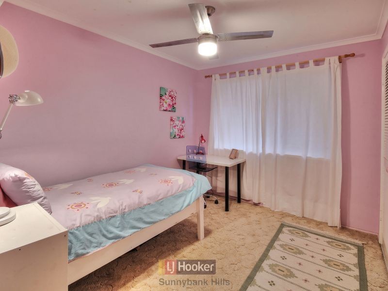 3 Pineneedle Place, Sunnybank Hills QLD 4109